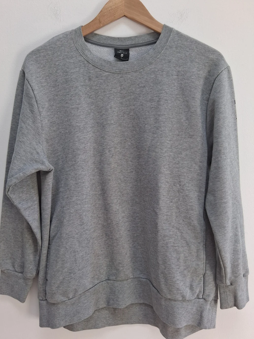 Nike Light Gray Dri-FIT Crewneck Sweatshirt Women's Size M